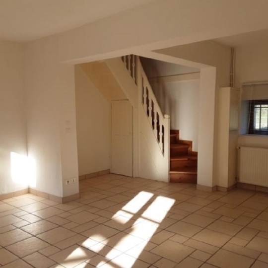  Annonces BEAUJOLAIS : Maison / Villa | PRISSE (71960) | 124 m2 | 806 € 