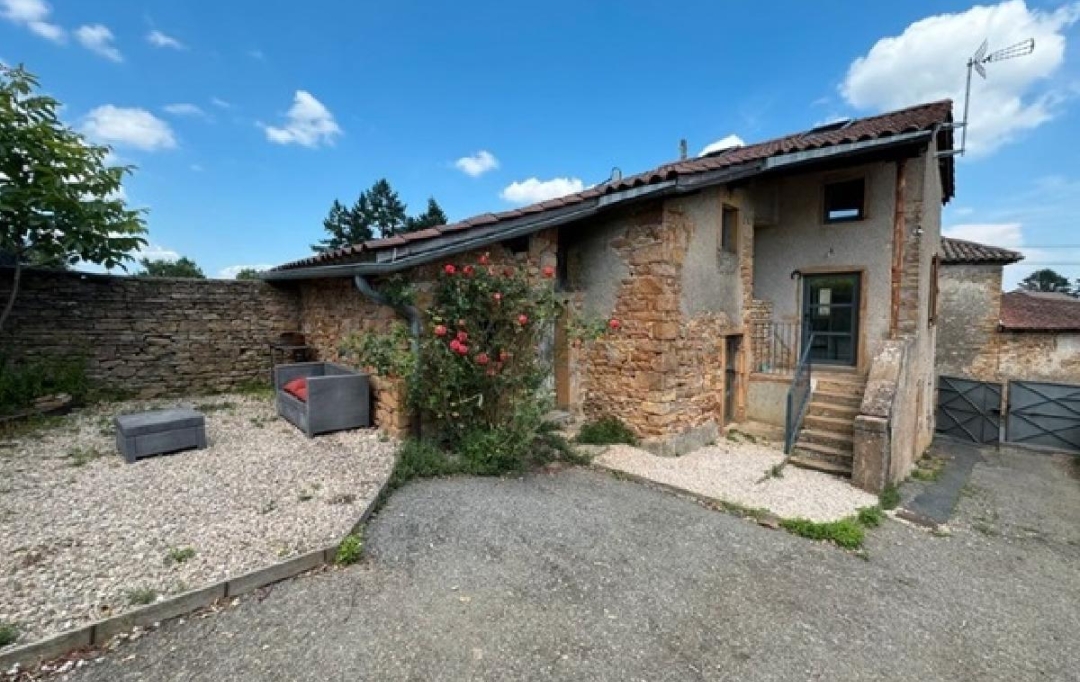 Annonces BEAUJOLAIS : Maison / Villa | VINZELLES (71680) | 77 m2 | 885 € 